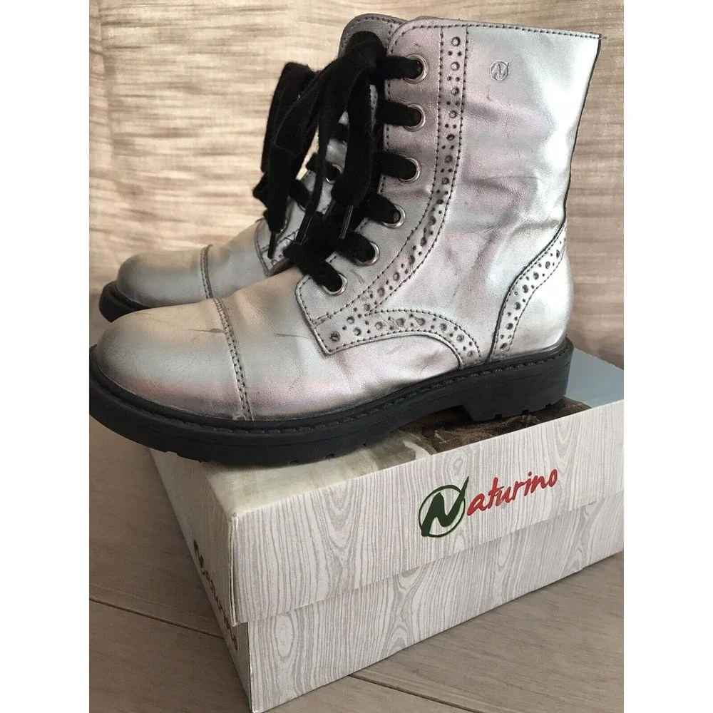NATURINO Metallic Silver Brogued  Boots Girl Toddlers Size 28 Us 11 Zipper